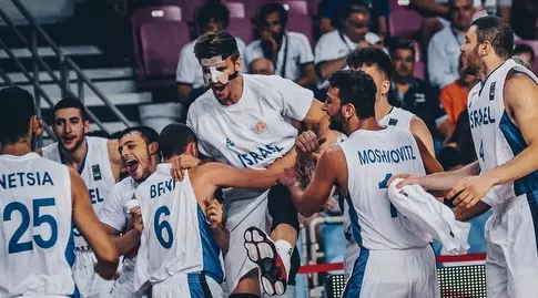 שחקני נבחרת העתודה בטירוף (FIBA)