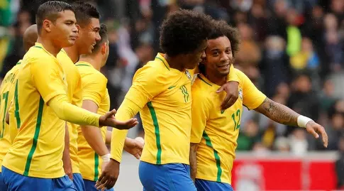 שחקני ברזיל חוגגים (רויטרס)