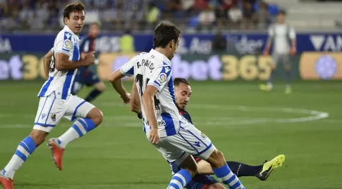 רובן פארדו מנסה למסור (La Liga)