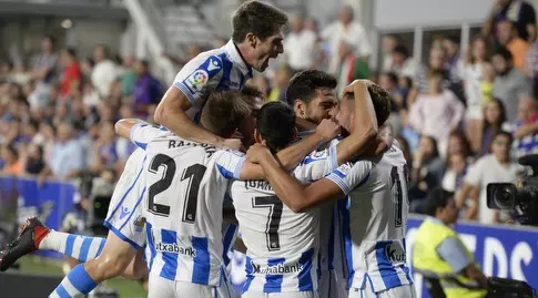 שחקני ריאל סוסיאדד חוגגים (La Liga)