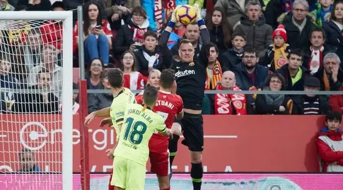 מארק אנדרה טר שטגן קולט את הכדור (La Liga)