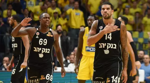ג