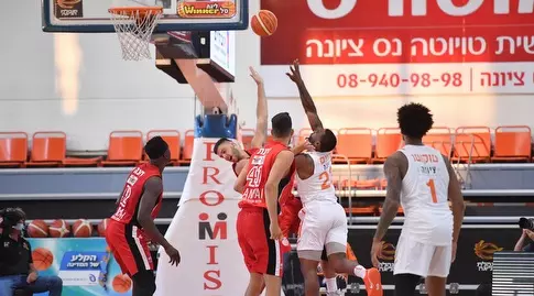 רביב לימונד יורד מהפרקט (חגי מיכאלי)