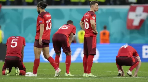 שחקני נבחרת שווייץ מאוכזבים (רויטרס)