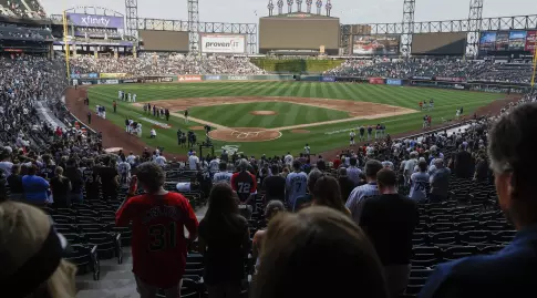משחק הבייסבול בין שיקגו ווייט סוקס למינסוטה התקיים (רויטרס)