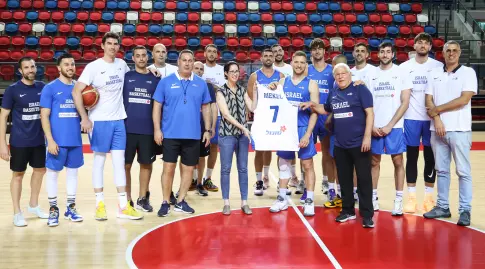 נבחרת ישראל בכדורסל (איציק בלניצקי)