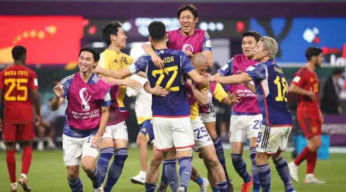 שחקני יפן מאושרים (רדאד ג'בארה)