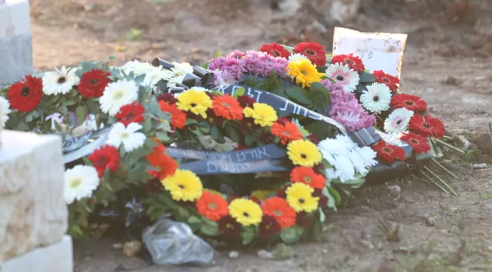 קברו של דני גולן ז"ל (עמרי שטיין)