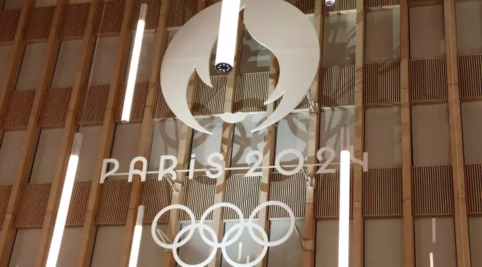 סמל המשחקים האולימפיים בפאריס 2024 (רויטרס)