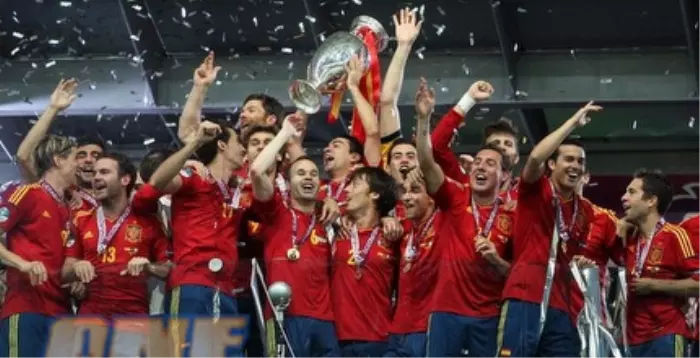 ספרד חוגגת גביע אירופה (יוסי ציפקיס)