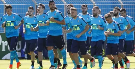שחקני נבחרת איטליה באימון (רויטרס)