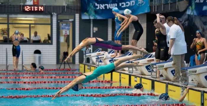 אליפות מכבי ישראל בשחייה (באדיבות ג'ימי קוניארסקי, מכבי פארק המים רעות)