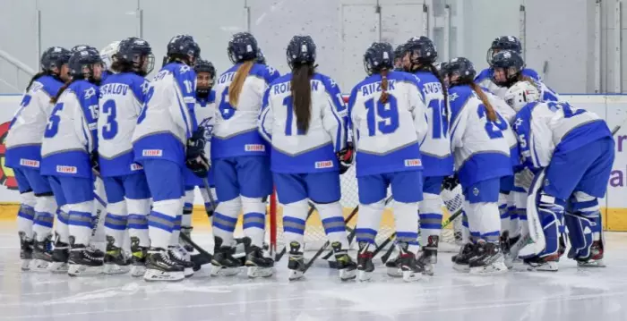 נבחרת הנשים בהוקי קרח (פרטי)